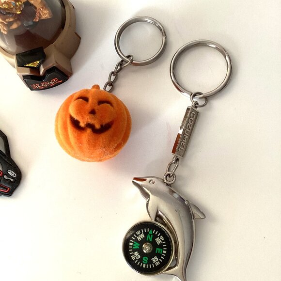 An Assortment of Key Chains Pumpkin Fish 1996 Yu-Gi-Oh Exodia Keychain - Picture 5 of 6
